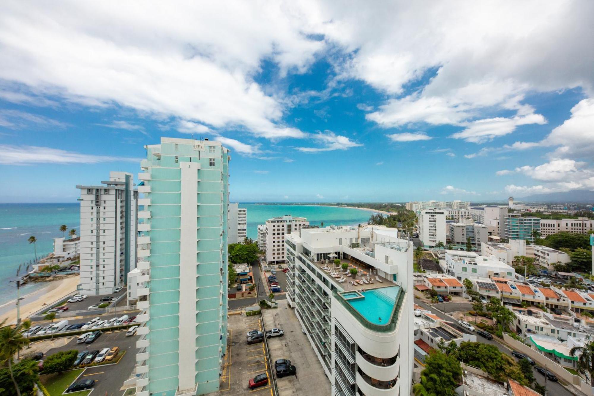 Esj Towers By Chana San Juan Exterior photo